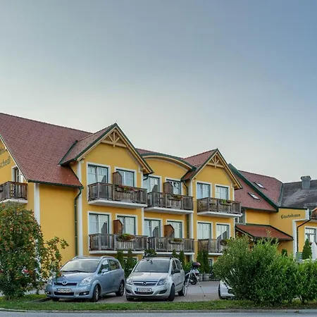 Grossschedl Zum Kramerwirt 3*