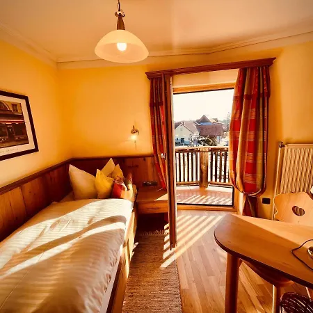 Mini-hôtel Grossschedl Zum Kramerwirt 3*