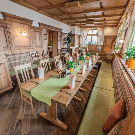 Grossschedl Zum Kramerwirt 3*